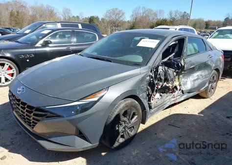 2023 Hyundai Elantra Hybrid Blue z USA, uszkodzony, nr VIN KMHLM4AJ0PU071388
